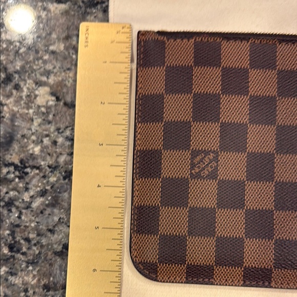 Louis Vuitton Damier Ebene Neverful Pouch - Picture 13 of 14